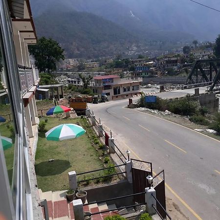 Hotel Inder Place Uttarkashi Bagian luar foto