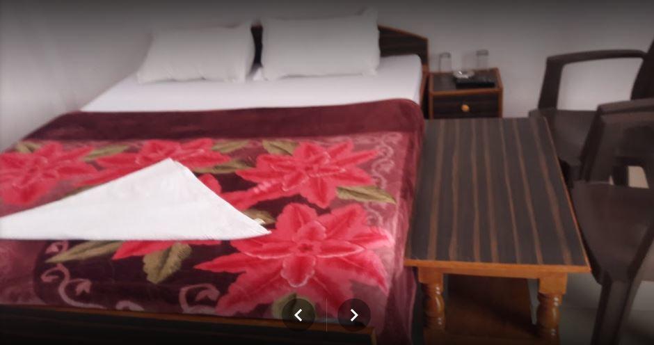 Hotel Inder Place Uttarkashi Bagian luar foto